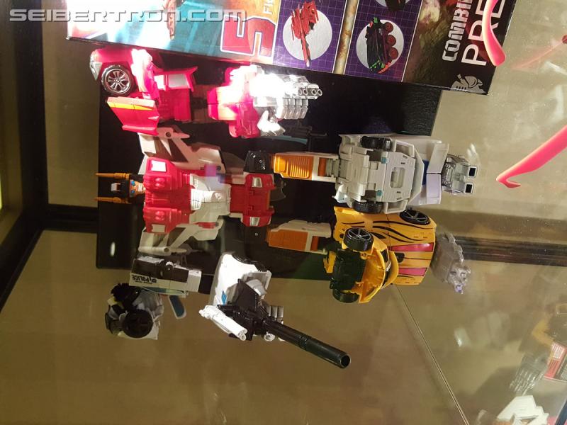 Botcon 2016: Miscellaneous Pics - Transformers Event: 20160407 174651