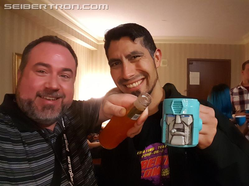 Botcon 2016: Miscellaneous Pics - Transformers Event: 20160408 232934