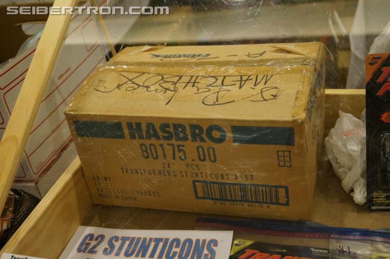 Botcon 2016: Miscellaneous Pics - Transformers Event: DSC03142