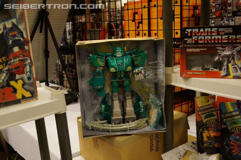 Botcon 2016: Miscellaneous Pics - Transformers Event: DSC03148