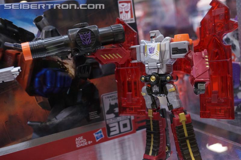 SDCC 2016: Preview Night: Platinum Edition Transformers - Transformers Event: Platinum Edition 004