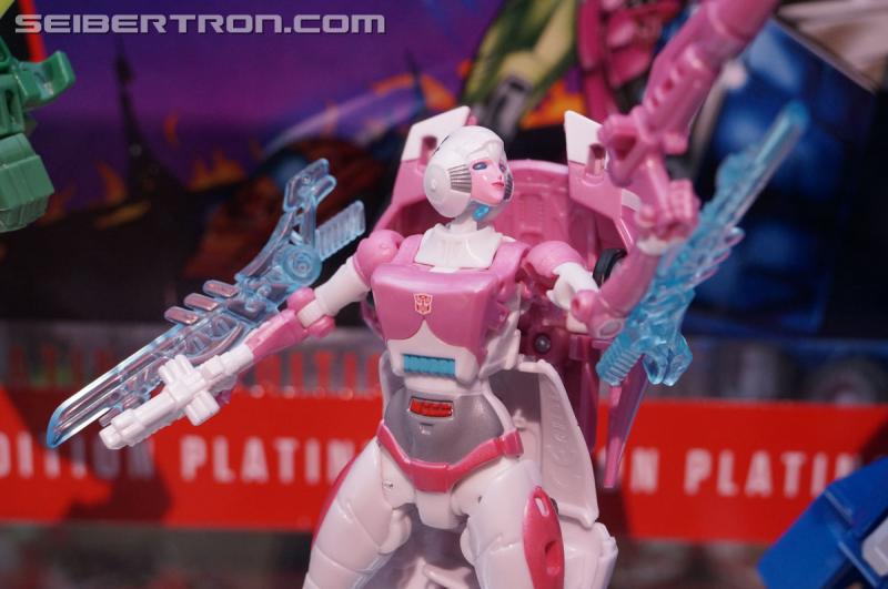 SDCC 2016 - Preview Night: Platinum Edition Transformers