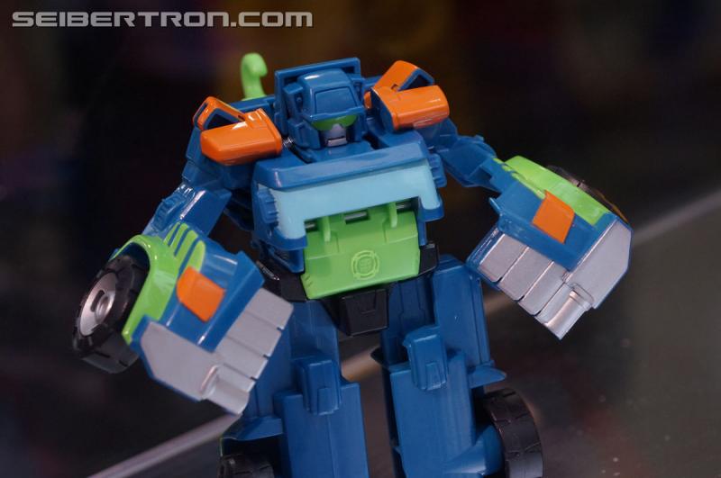 SDCC 2016 - Preview Night: Playskool Heroes Transformers Rescue Bots