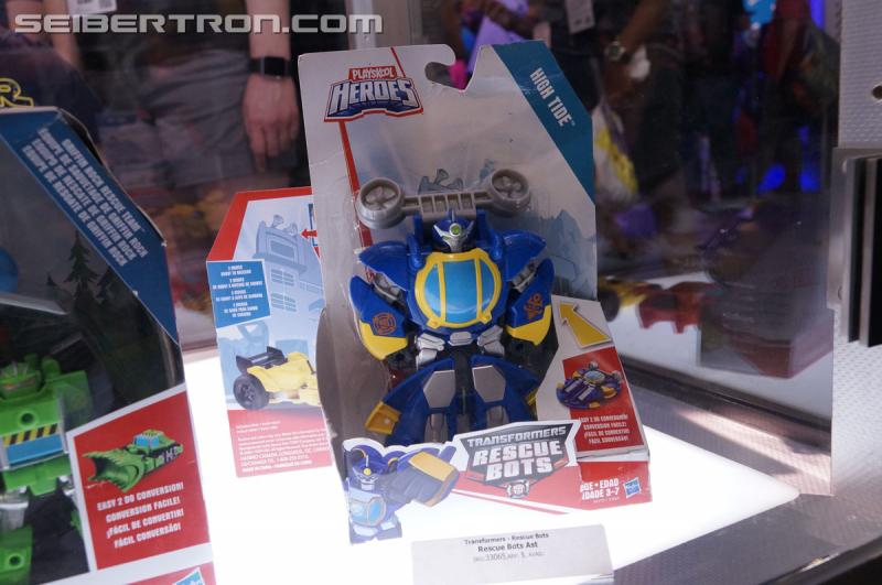 SDCC 2016 - Preview Night: Playskool Heroes Transformers Rescue Bots