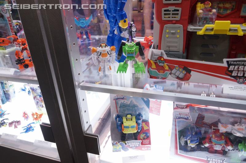 SDCC 2016 - Preview Night: Playskool Heroes Transformers Rescue Bots