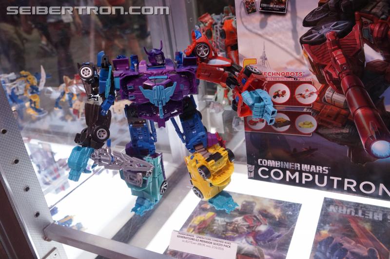 SDCC 2016 - Preview Night: Combiner Wars