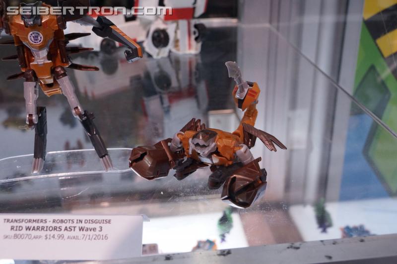 SDCC 2016: Preview Night: Robots In Disguise - Transformers Event: Robots In Disguise 015