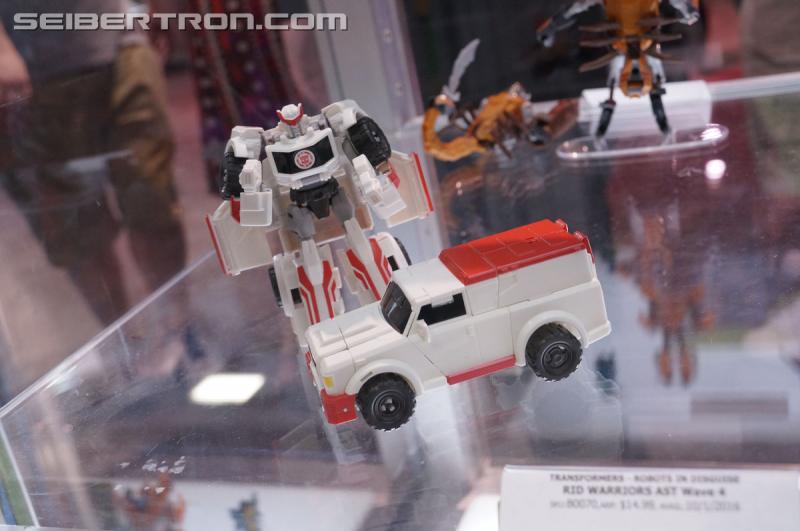 SDCC 2016 - Preview Night: Robots In Disguise