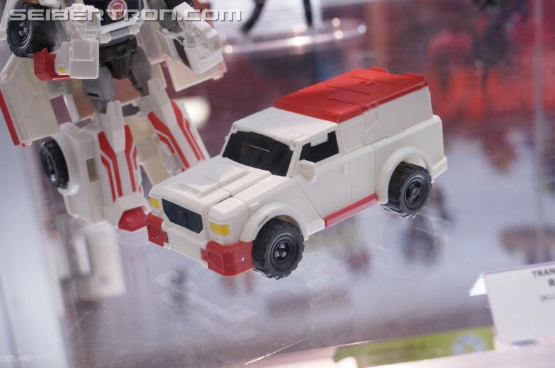 SDCC 2016: Preview Night: Robots In Disguise - Transformers Event: Robots In Disguise 044