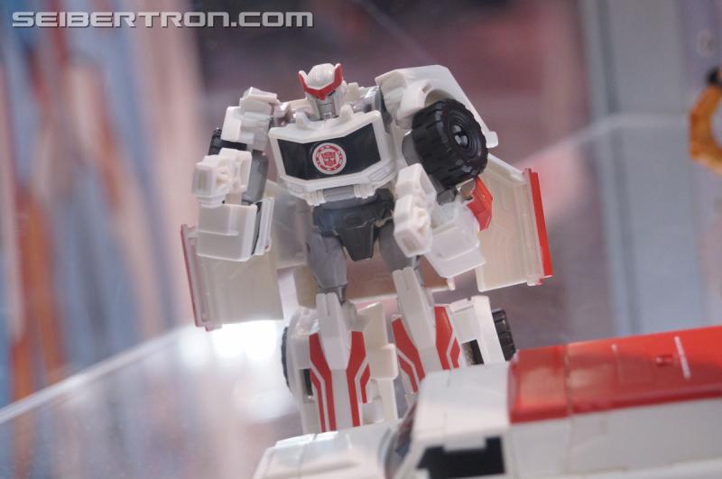 SDCC 2016 - Preview Night: Robots In Disguise