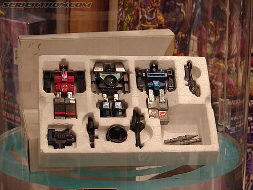 BotCon 2006: Dealer Room - Transformers Event: