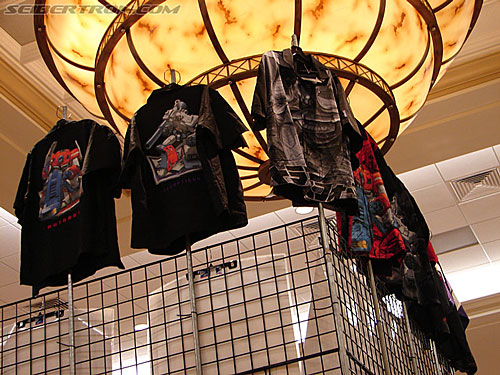 BotCon 2006: Dealer Room - Transformers Event: