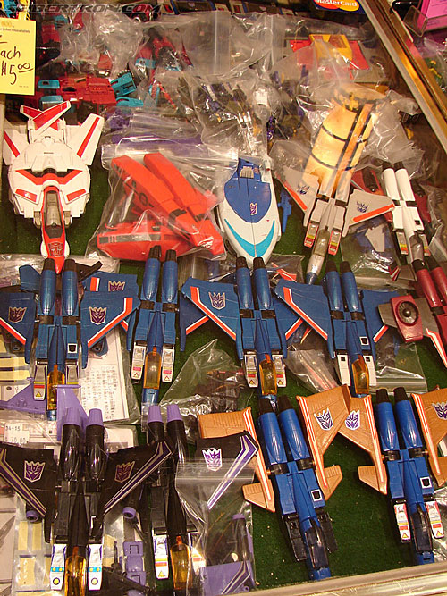 BotCon 2006: Dealer Room - Transformers Event: