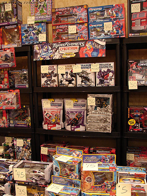 BotCon 2006: Dealer Room - Transformers Event: