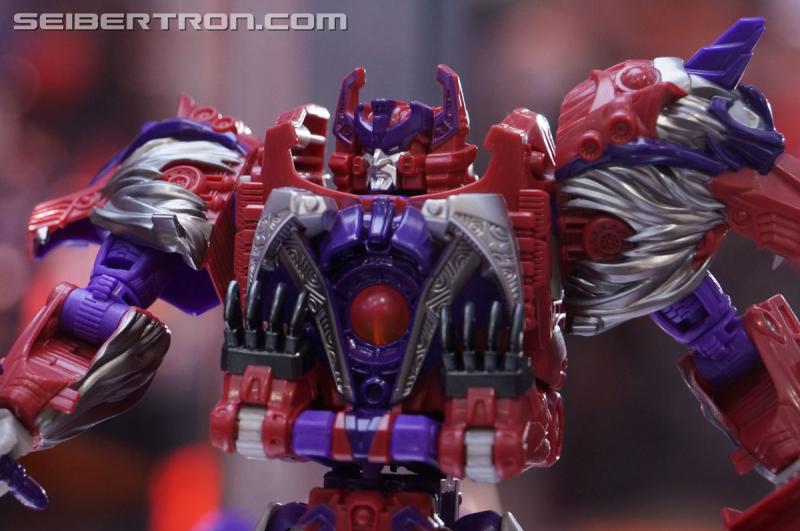 SDCC 2016: Preview Night: Titans Return - Transformers Event: Titans Return 012