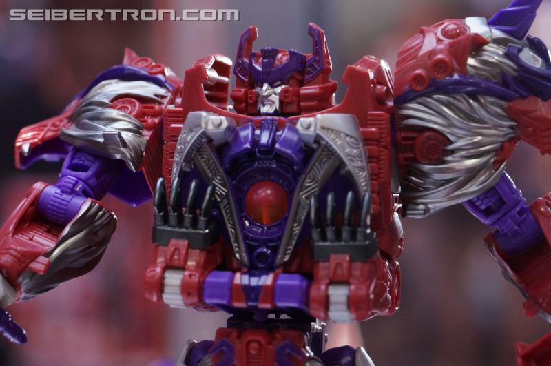 SDCC 2016: Preview Night: Titans Return - Transformers Event: Titans Return 013