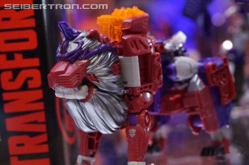 SDCC 2016 - Preview Night: Titans Return