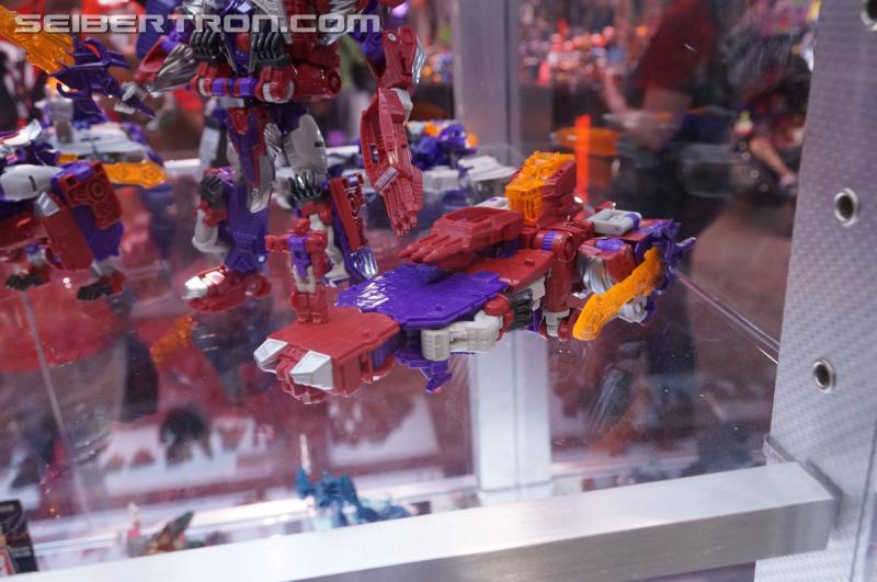 SDCC 2016: Preview Night: Titans Return - Transformers Event: Titans Return 019
