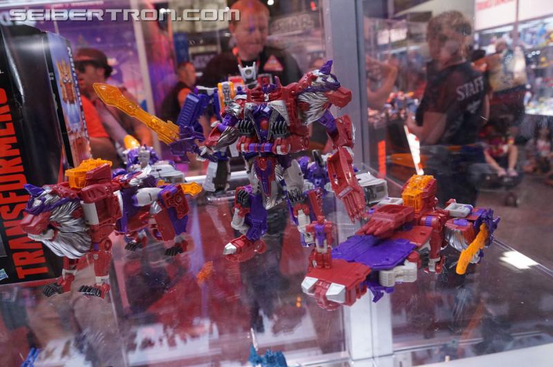 SDCC 2016: Preview Night: Titans Return - Transformers Event: Titans Return 020