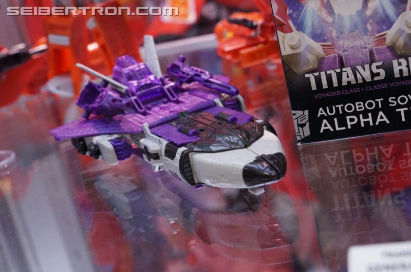 SDCC 2016 - Preview Night: Titans Return