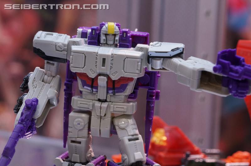 SDCC 2016: Preview Night: Titans Return - Transformers Event: Titans Return 028