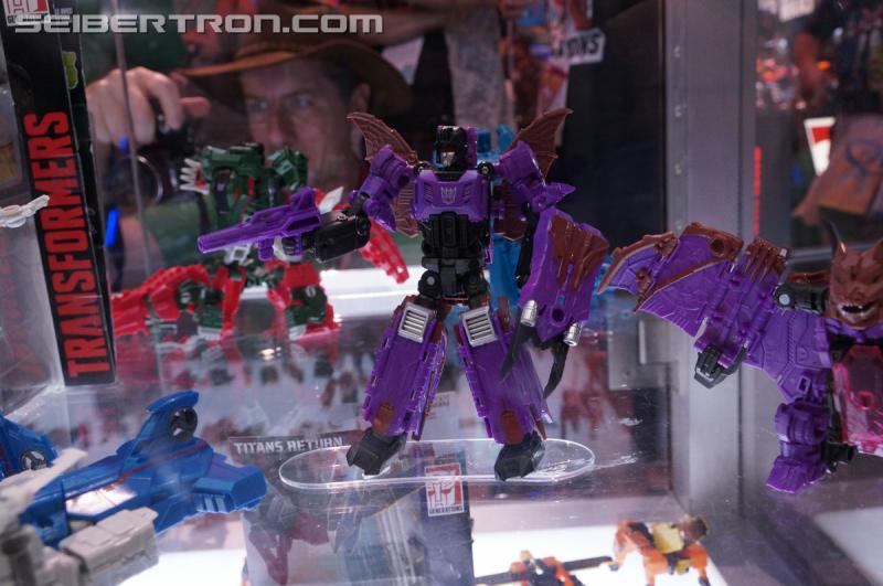SDCC 2016: Preview Night: Titans Return - Transformers Event: Titans Return 035