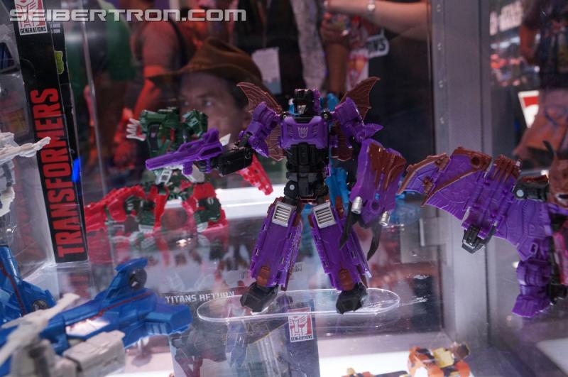 SDCC 2016 - Preview Night: Titans Return