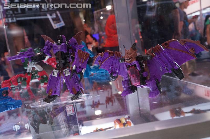 SDCC 2016: Preview Night: Titans Return - Transformers Event: Titans Return 040
