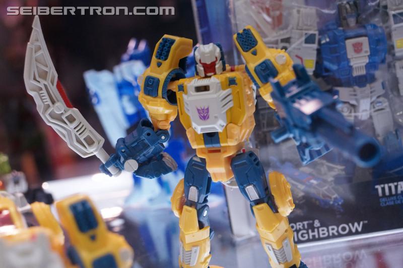 SDCC 2016: Preview Night: Titans Return - Transformers Event: Titans Return 055