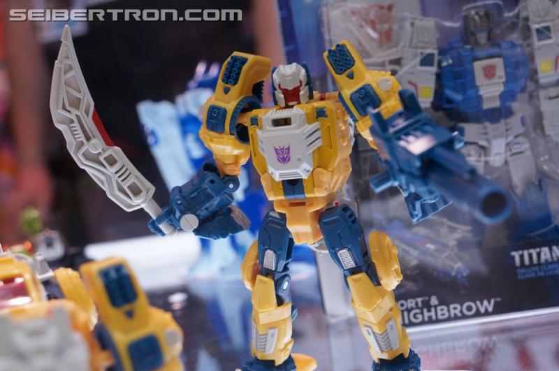 SDCC 2016: Preview Night: Titans Return - Transformers Event: Titans Return 056