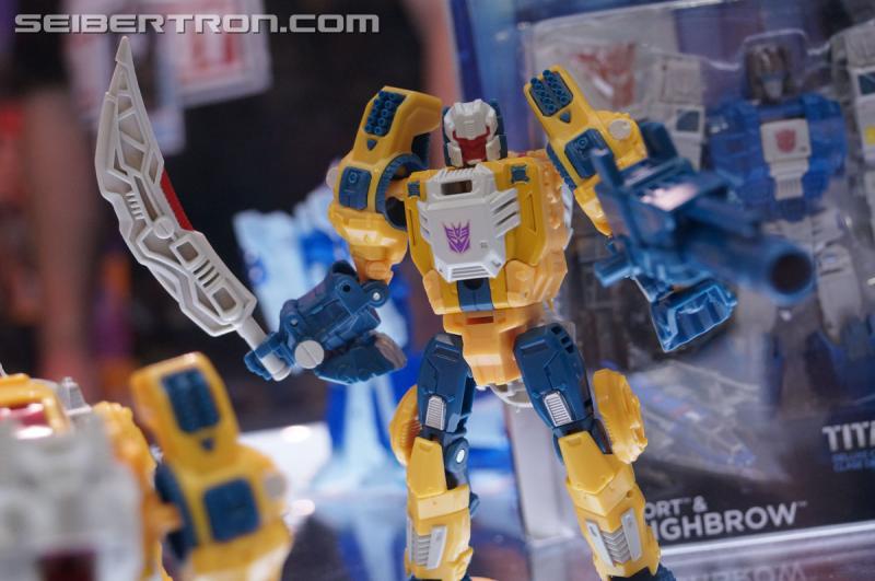 SDCC 2016: Preview Night: Titans Return - Transformers Event: Titans Return 057