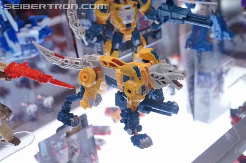 SDCC 2016: Preview Night: Titans Return - Transformers Event: Titans Return 060