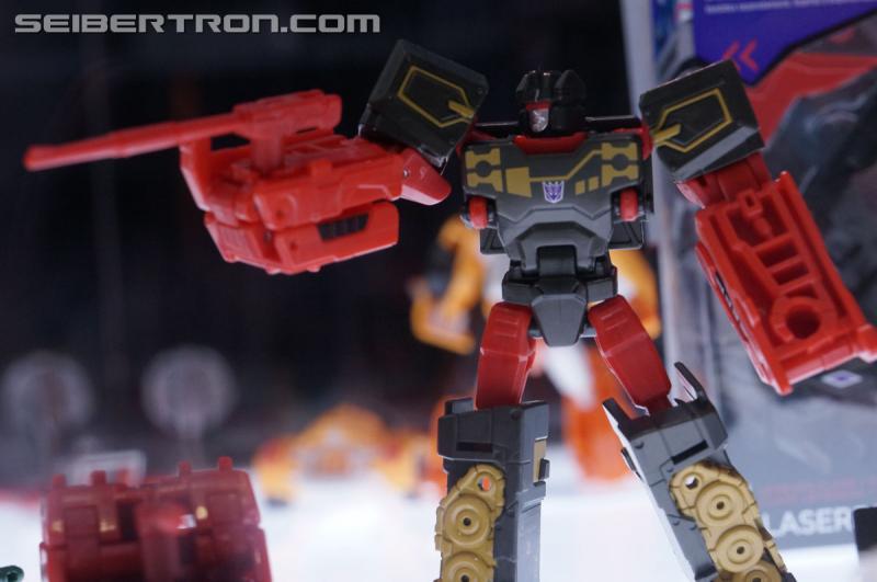 SDCC 2016: Preview Night: Titans Return - Transformers Event: Titans Return 075