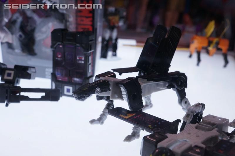 SDCC 2016: Preview Night: Titans Return - Transformers Event: Titans Return 081