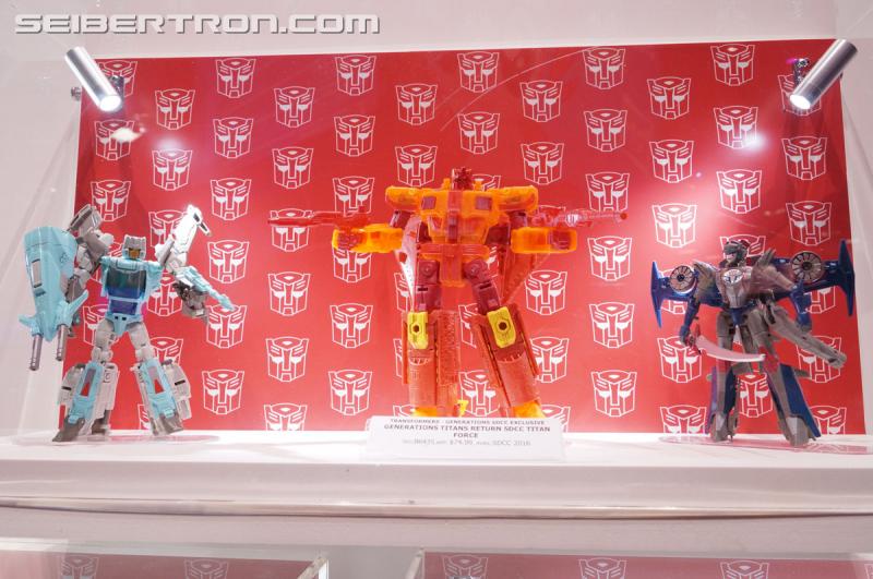 SDCC 2016: Preview Night: Titans Return - Transformers Event: Titans Return 083