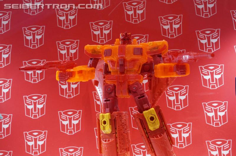 SDCC 2016: Preview Night: Titans Return - Transformers Event: Titans Return 085