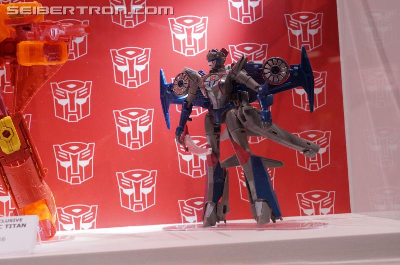 SDCC 2016: Preview Night: Titans Return - Transformers Event: Titans Return 087