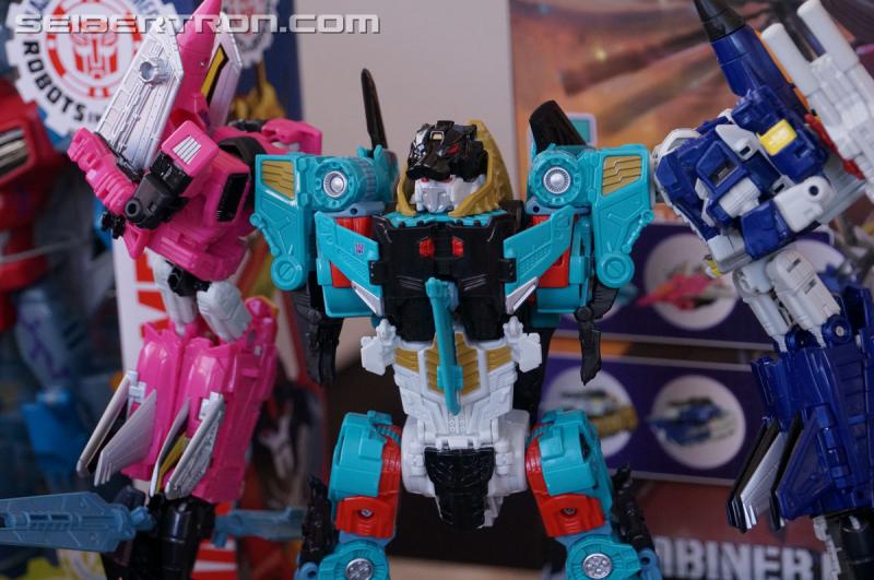 SDCC 2016: Hasbro Press Event: Combiner Wars Liokaiser - Transformers Event: Combiner Wars 022