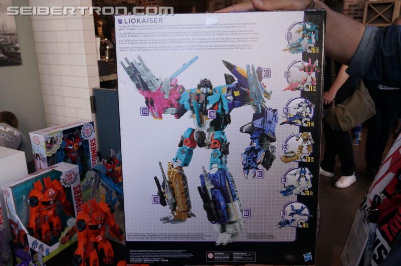 SDCC 2016 - Hasbro Press Event: Combiner Wars Liokaiser