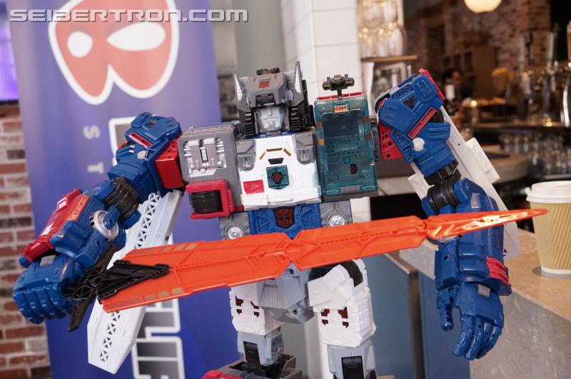 SDCC 2016: Hasbro Press Event: Titans Return - Transformers Event: Titans Return 095