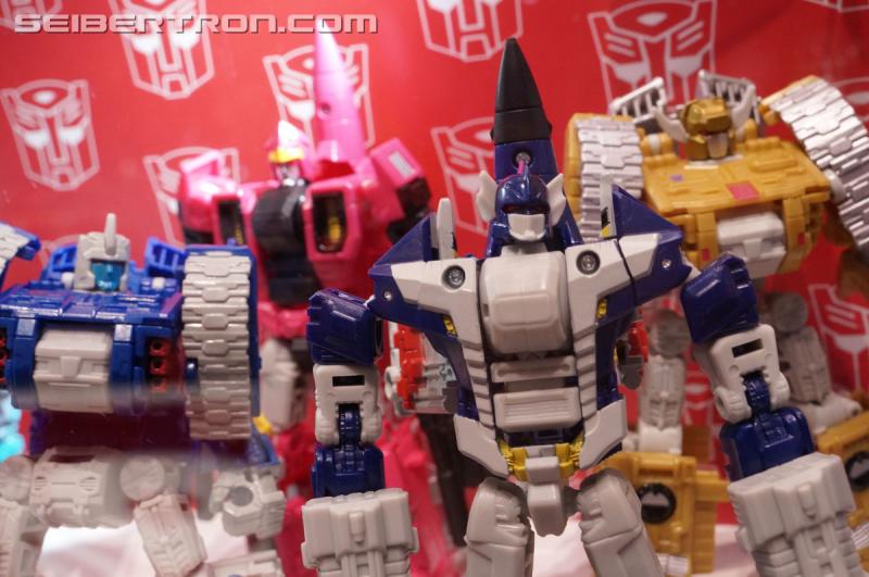 SDCC 2016: SDCC Reveals (aka Hasbro Press Event reveals at SDCC booth) - Transformers Event: DSC02230