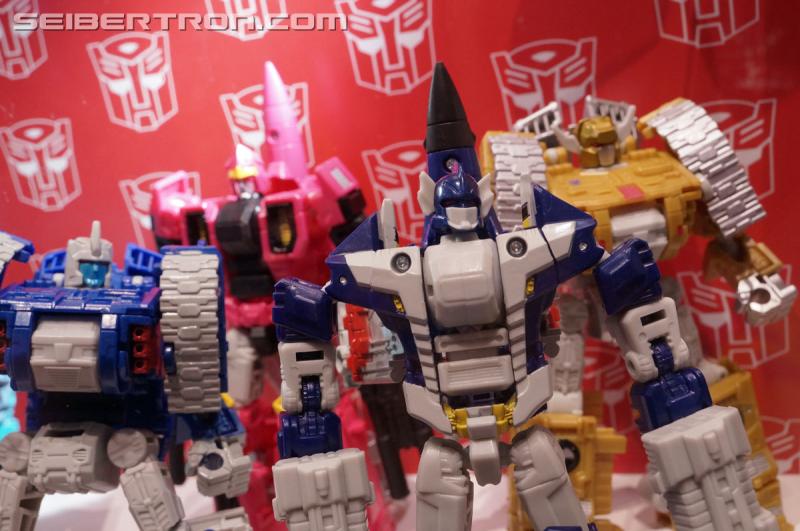 SDCC 2016: SDCC Reveals (aka Hasbro Press Event reveals at SDCC booth) - Transformers Event: DSC02231