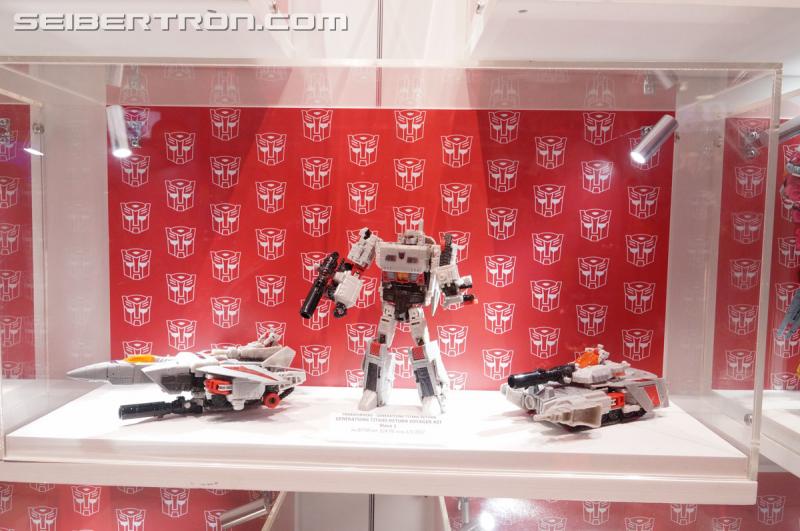 SDCC 2016: SDCC Reveals (aka Hasbro Press Event reveals at SDCC booth) - Transformers Event: DSC02268