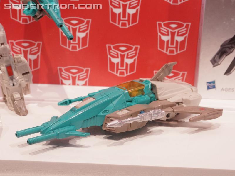 SDCC 2016: SDCC Reveals (aka Hasbro Press Event reveals at SDCC booth) - Transformers Event: DSC02285