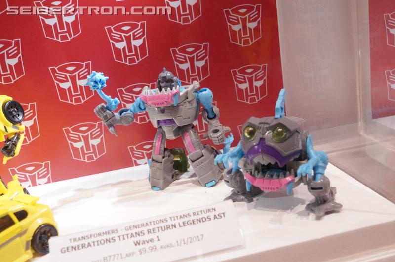SDCC 2016: SDCC Reveals (aka Hasbro Press Event reveals at SDCC booth) - Transformers Event: DSC02292