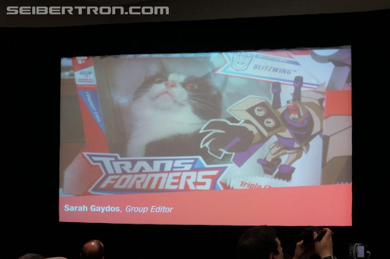 SDCC 2016: "IDW and Hasbro: The Revolution is Now" Gallery - Transformers Event: DSC02319