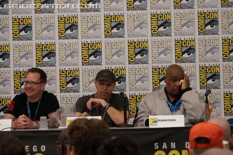 SDCC 2016: "IDW and Hasbro: The Revolution is Now" Gallery - Transformers Event: DSC02324