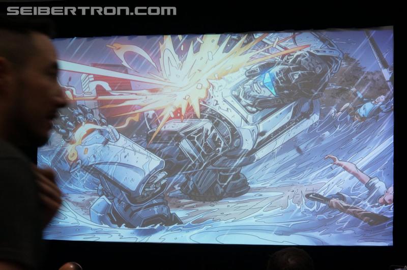 SDCC 2016: "IDW and Hasbro: The Revolution is Now" Gallery - Transformers Event: DSC02350