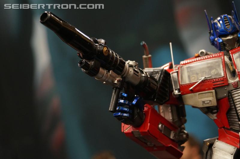 SDCC 2016: Prime 1 Studio Optimus Prime at Sideshow - Transformers Event: DSC02391