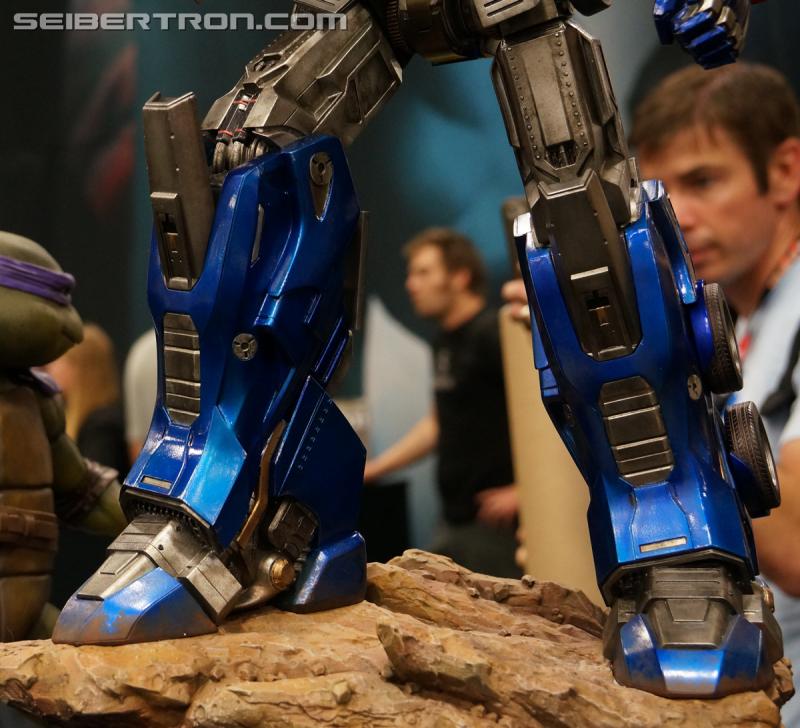 SDCC 2016: Prime 1 Studio Optimus Prime at Sideshow - Transformers Event: DSC02393a